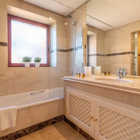 Сasa de vacaciones La Alzambra Peaceful Hideaway With Sea Views