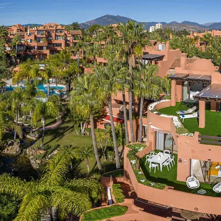 Vacation I La Alzambra Peaceful Hideaway With Sea Views Holiday home Marbella